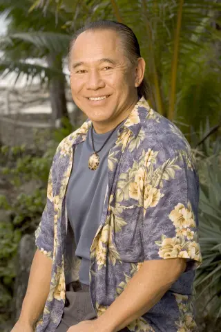 Bruce Kanegai portrait