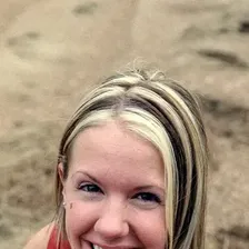 Neleh Dennis portrait